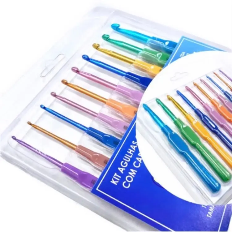 Kit de Agulhas para Crochet com Cabo Plástico com 10 agulhas de 2mm ao 8mm