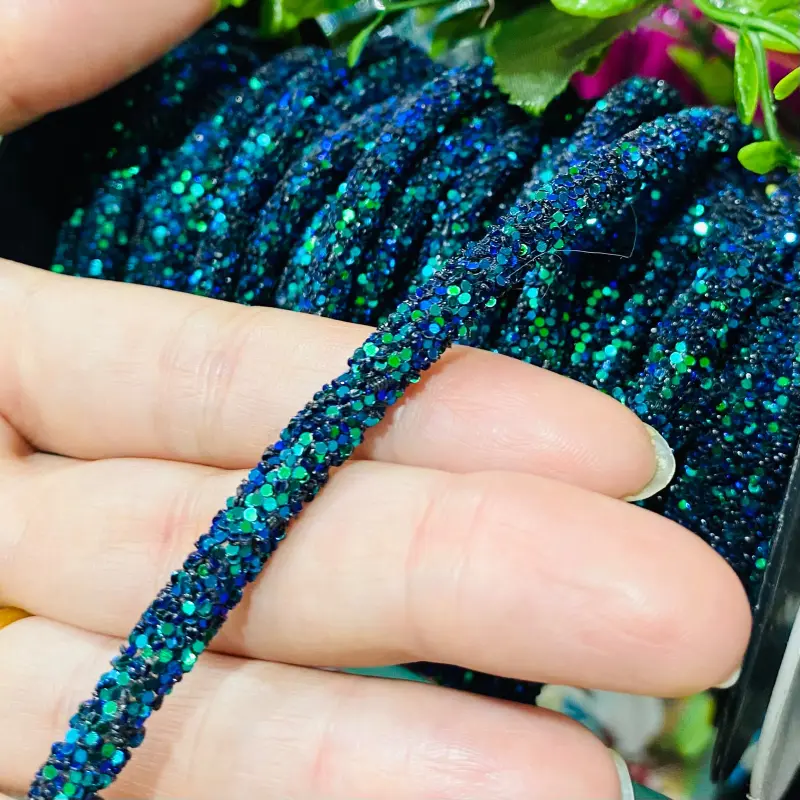 Tubo de Strass de 7mm com 1 metro Cor - PRETO FURTA COR