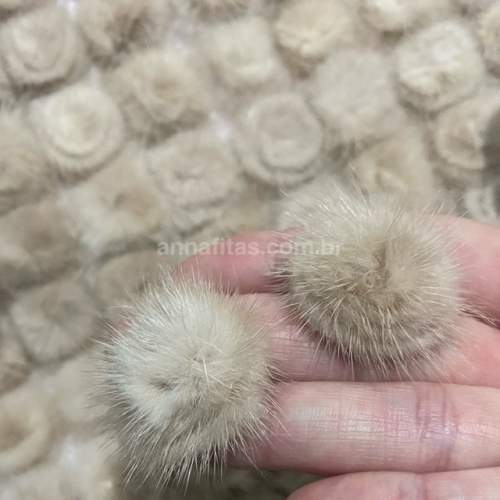 Meio Pompom de Pelúcia - Nude