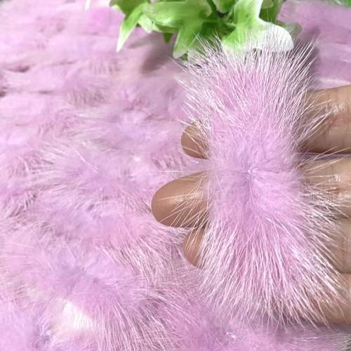 Pompom Bigode de Pelúcia - Lilás Claro