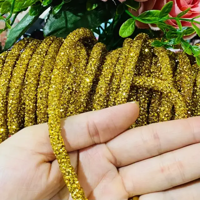 Tubo de Strass de 7mm com 1 metro Cor - DOURADO